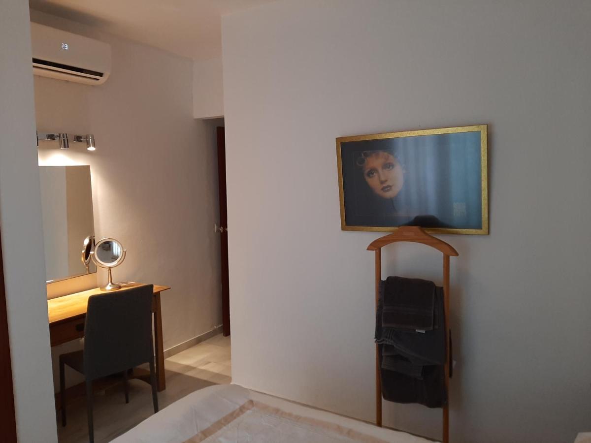 Apartment In Perfect Position Historic Centre Málaga Exteriör bild